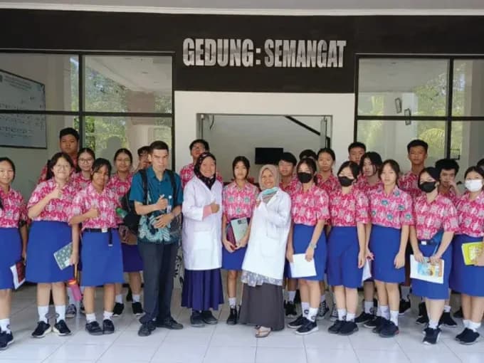 Dokumentasi sekolah: Melihat sains lebih dekat di Universitas Bangka Belitung