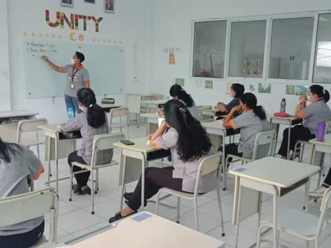 Dokumentasi sekolah: Guru belajar bersama melalui Matematika Gasing
