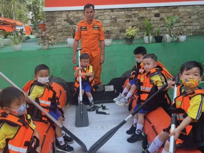 Dokumentasi sekolah: Mengenal tugas penyelamatan di Basarnas